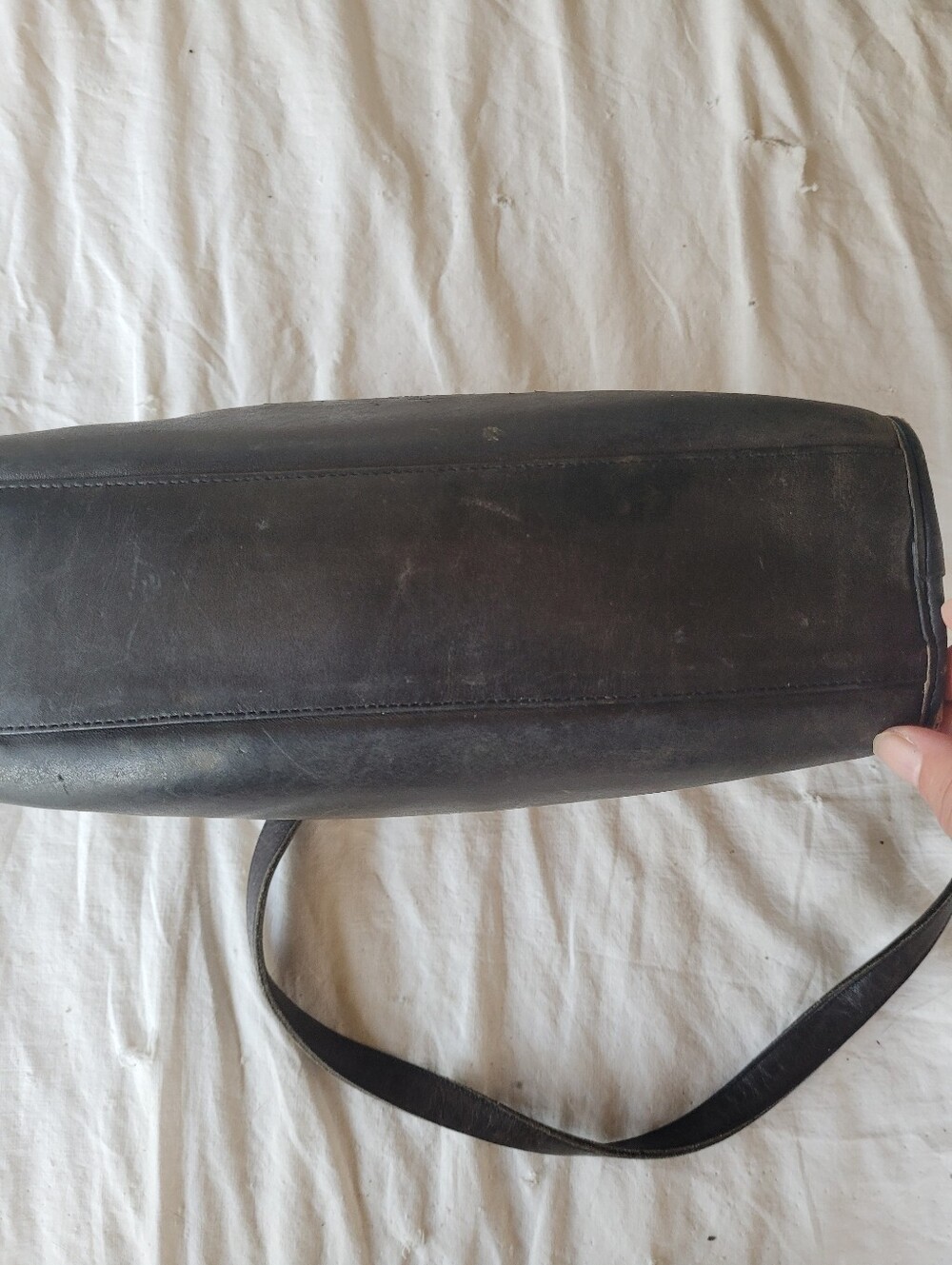 Women's Coach Black Leather Shoulder Bag - Picture 7 of 14
